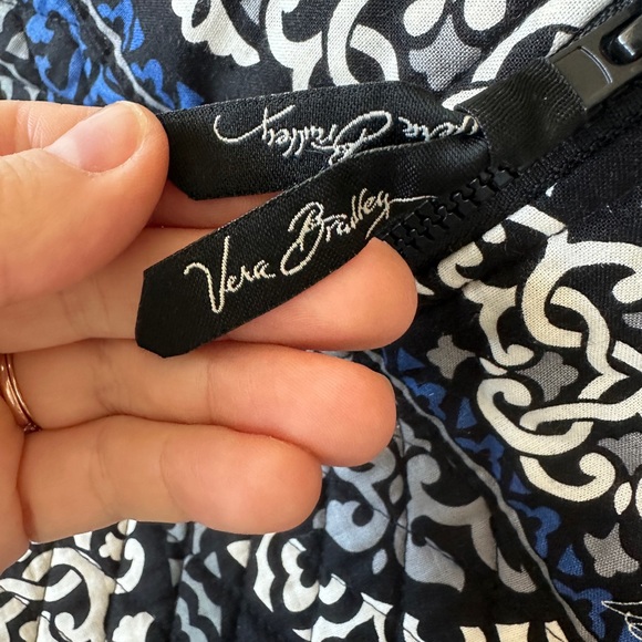 VERA BRADLEY BLUE BLACK ZIP TOP DUFFLE BAG TRAVEL TOTE - Picture 3 of 4